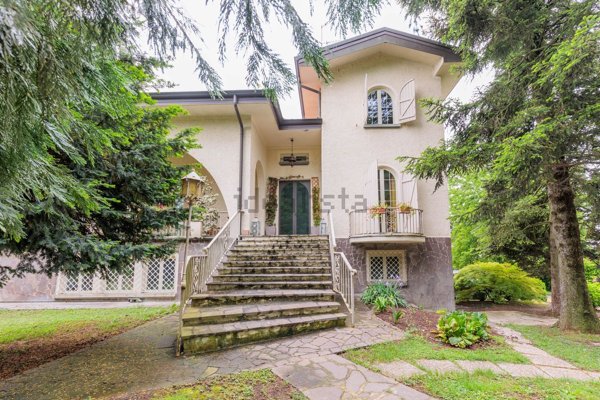casa indipendente in vendita a Montechiarugolo
