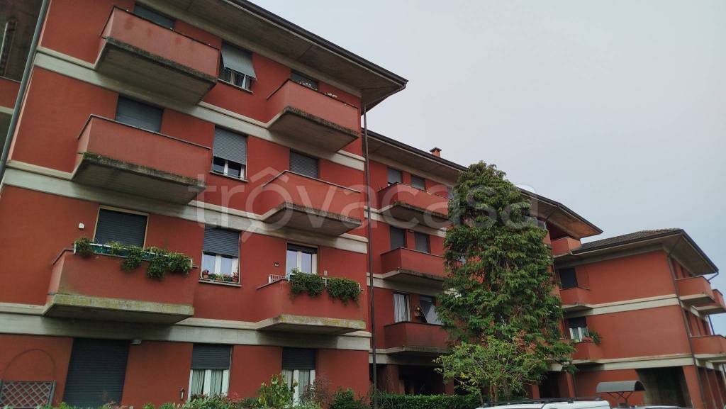appartamento in vendita a Montechiarugolo in zona Monticelli Terme