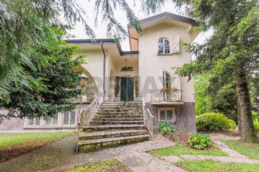 casa indipendente in vendita a Montechiarugolo