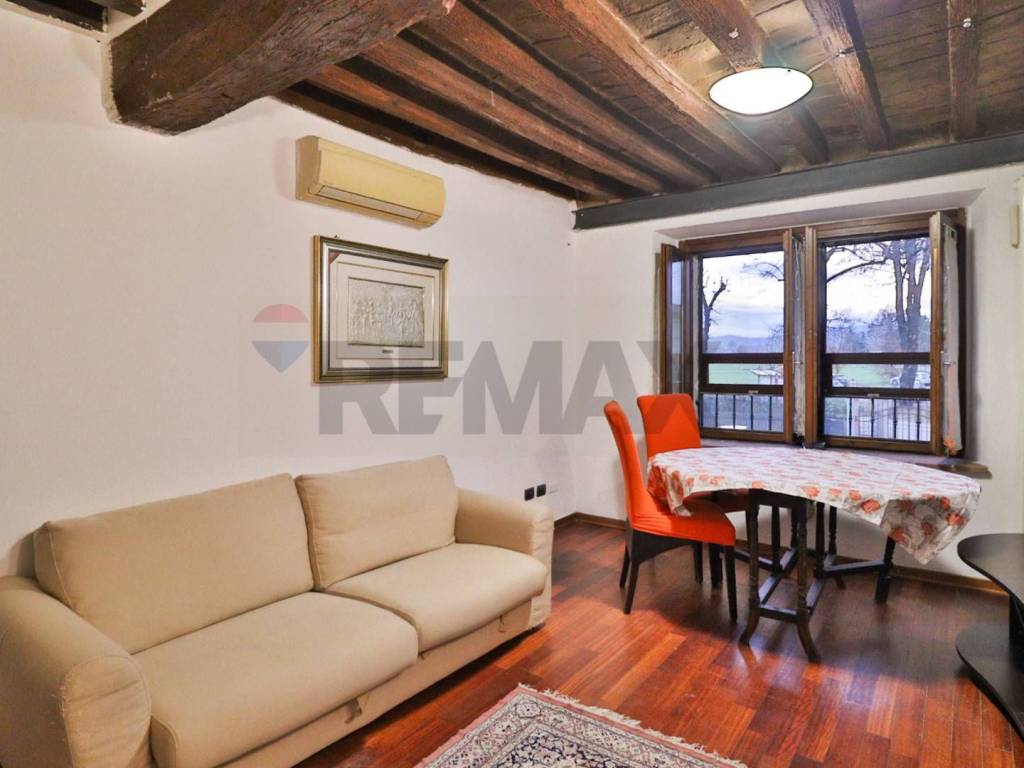 appartamento in vendita a Montechiarugolo in zona Piazza