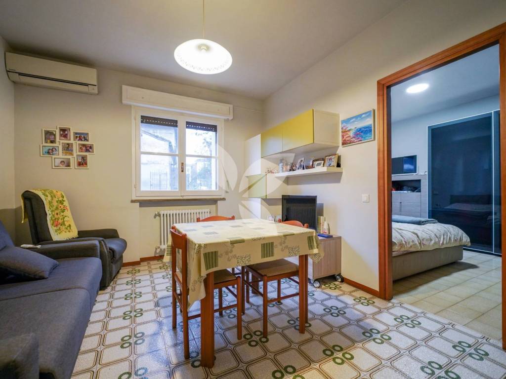 appartamento in vendita a Montechiarugolo in zona Monticelli Terme