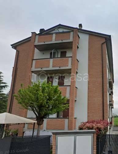 appartamento in vendita a Montechiarugolo in zona Basilicagoiano