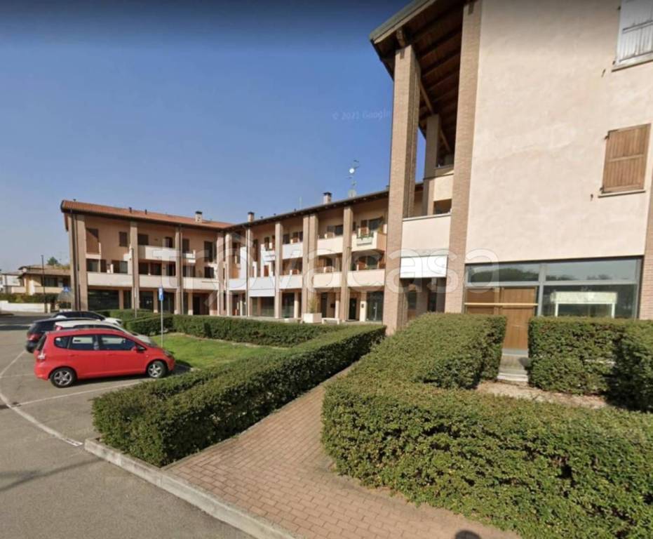 appartamento in vendita a Montechiarugolo in zona Basilicagoiano