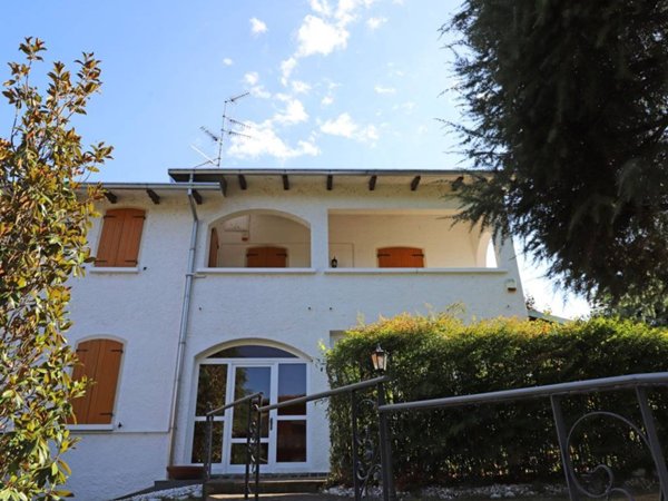 casa indipendente in vendita a Montechiarugolo in zona Monticelli Terme