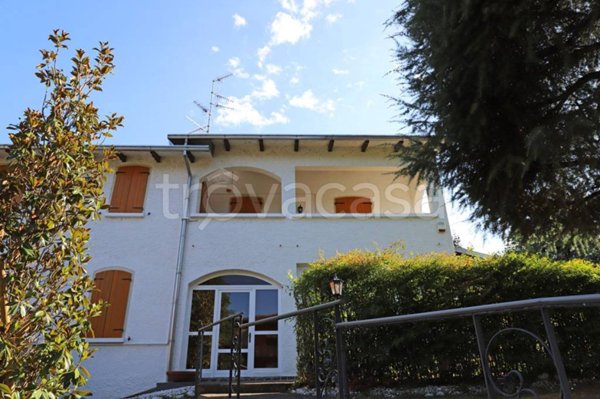 casa indipendente in vendita a Montechiarugolo in zona Monticelli Terme