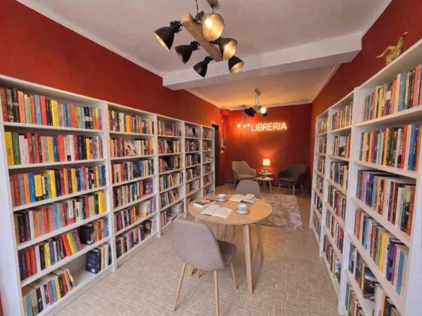 negozio in vendita a Montechiarugolo in zona Basilicanova