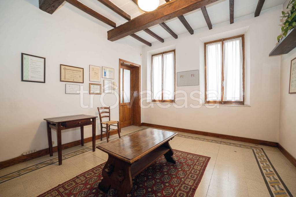 appartamento in vendita a Montechiarugolo in zona Basilicanova