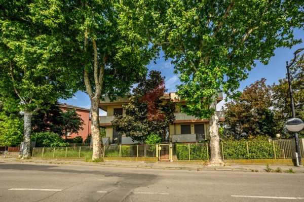 appartamento in vendita a Montechiarugolo in zona Monticelli Terme