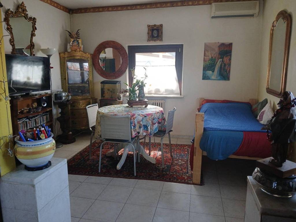 casa indipendente in vendita a Montechiarugolo in zona Monticelli Terme