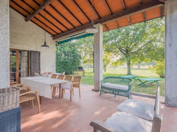 casa indipendente in vendita a Montechiarugolo in zona Monticelli Terme