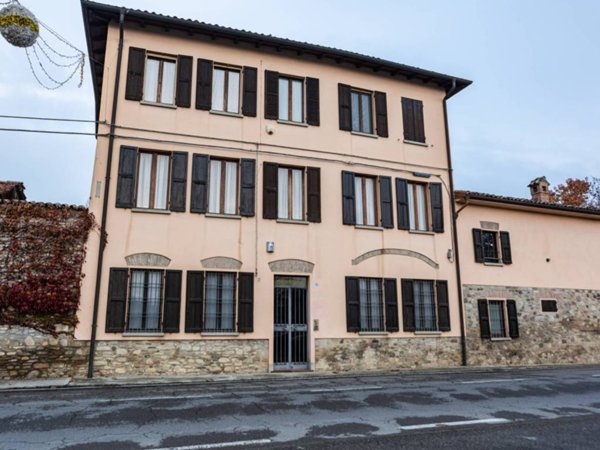 appartamento in vendita a Montechiarugolo in zona Basilicanova