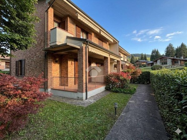 casa indipendente in vendita a Montechiarugolo in zona Monticelli Terme