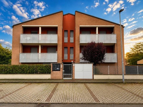 appartamento in vendita a Montechiarugolo in zona Monticelli Terme