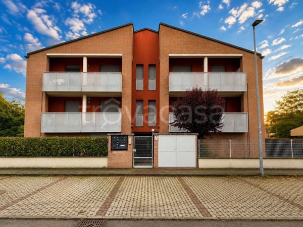 appartamento in vendita a Montechiarugolo in zona Monticelli Terme