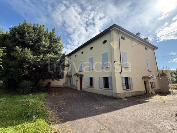appartamento in vendita a Montechiarugolo in zona Basilicanova
