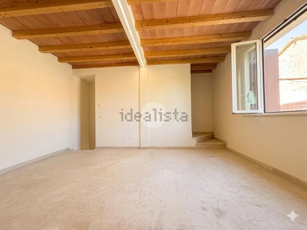 appartamento in vendita a Montechiarugolo in zona Basilicagoiano
