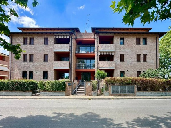 appartamento in vendita a Montechiarugolo in zona Monticelli Terme