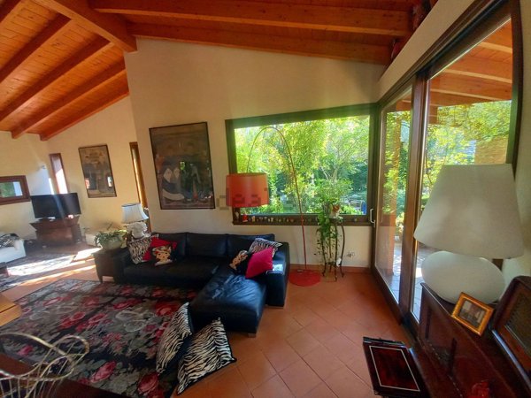 casa indipendente in vendita a Montechiarugolo in zona Tre Fumi