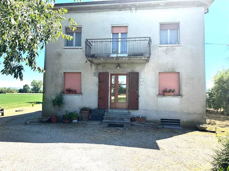 casa indipendente in vendita a Montechiarugolo in zona Tortiano