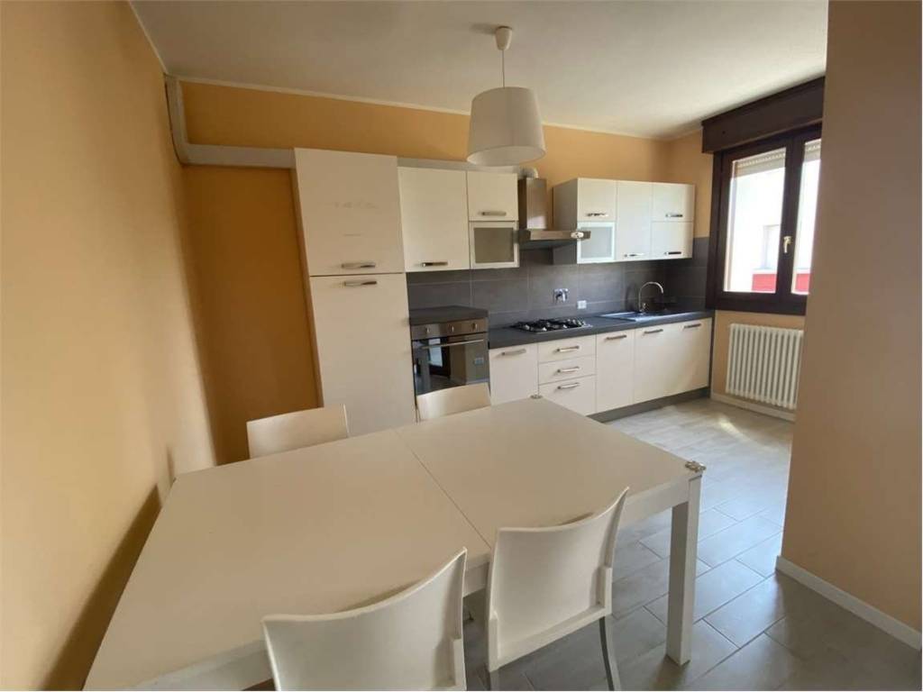 appartamento in vendita a Montechiarugolo in zona Basilicanova