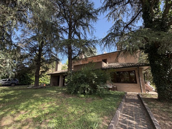 casa indipendente in vendita a Montechiarugolo in zona Monticelli Terme