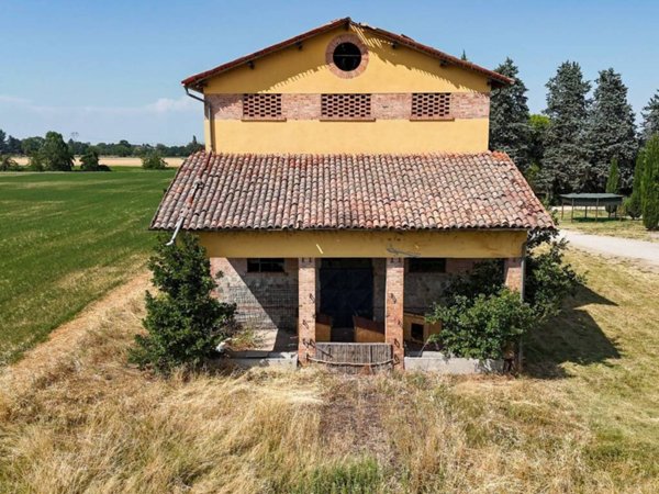 casa indipendente in vendita a Montechiarugolo in zona Piazza
