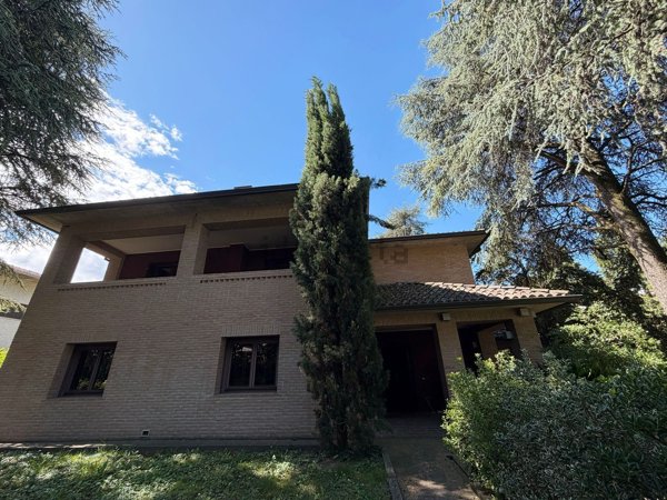 casa indipendente in vendita a Montechiarugolo in zona Monticelli Terme