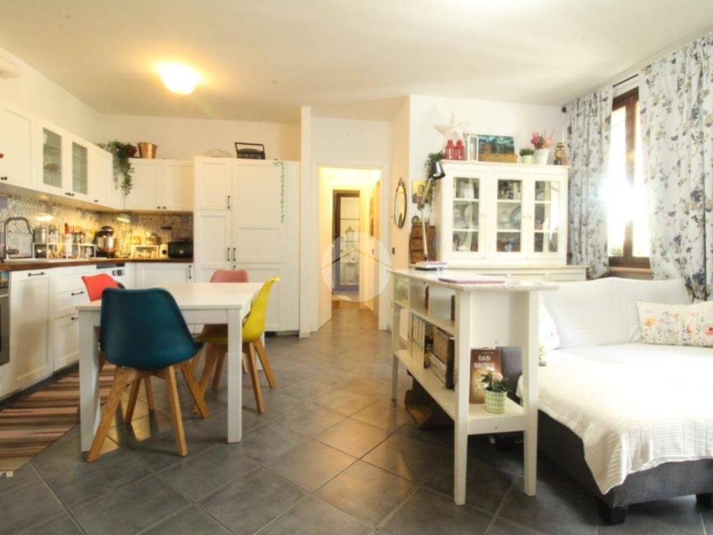 appartamento in vendita a Montechiarugolo in zona Monticelli Terme