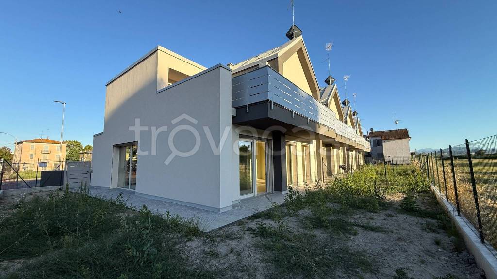 casa indipendente in vendita a Montechiarugolo in zona Monticelli Terme