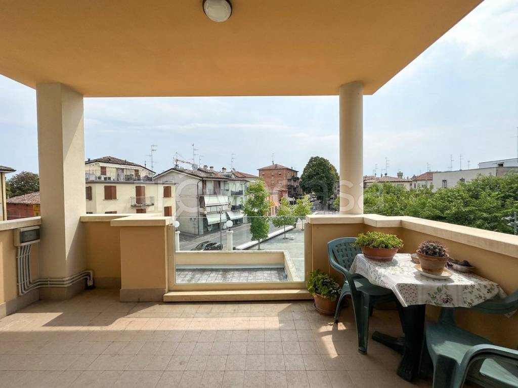 appartamento in vendita a Montechiarugolo in zona Monticelli Terme