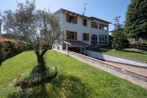 casa indipendente in vendita a Montechiarugolo in zona Monticelli Terme