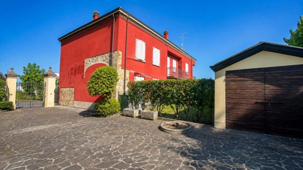 appartamento in vendita a Montechiarugolo in zona Basilicanova