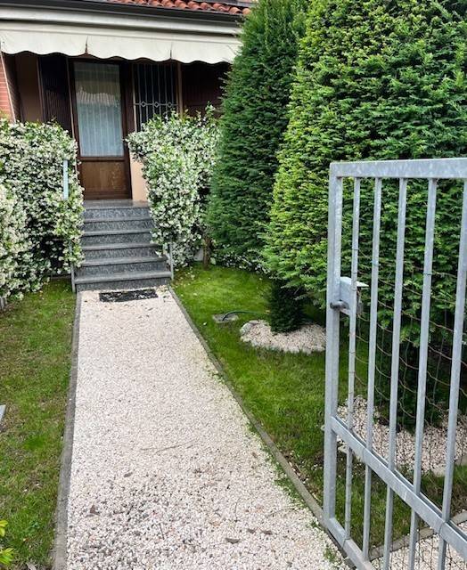 appartamento in vendita a Montechiarugolo in zona Basilicanova