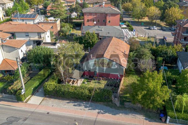 quadrivano in vendita a Montechiarugolo in zona Basilicanova