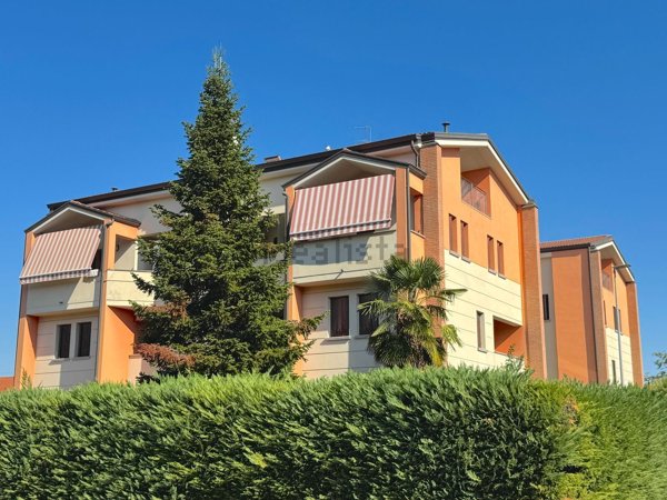 appartamento in vendita a Montechiarugolo in zona Monticelli Terme