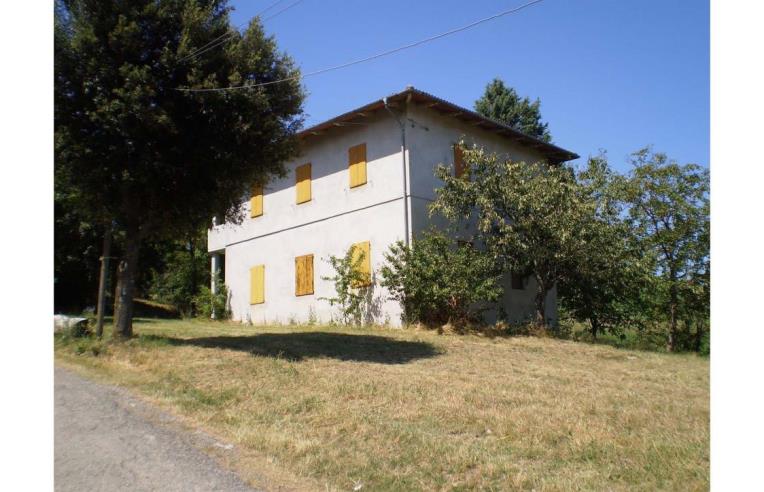 casa indipendente in vendita a Neviano degli Arduini in zona Lupazzano