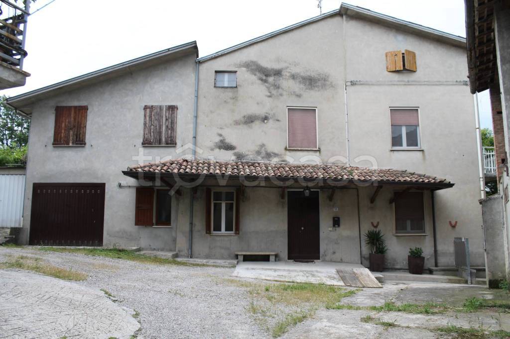 casa indipendente in vendita a Neviano degli Arduini in zona Provazzano