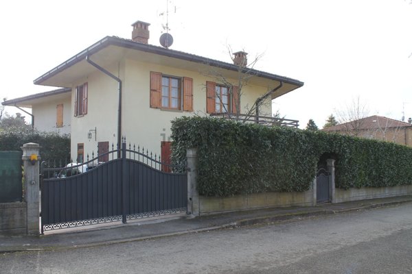 casa indipendente in vendita a Neviano degli Arduini in zona Bazzano