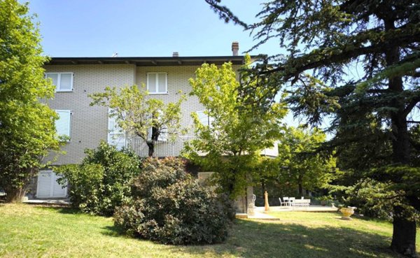 casa indipendente in vendita a Neviano degli Arduini in zona Bazzano