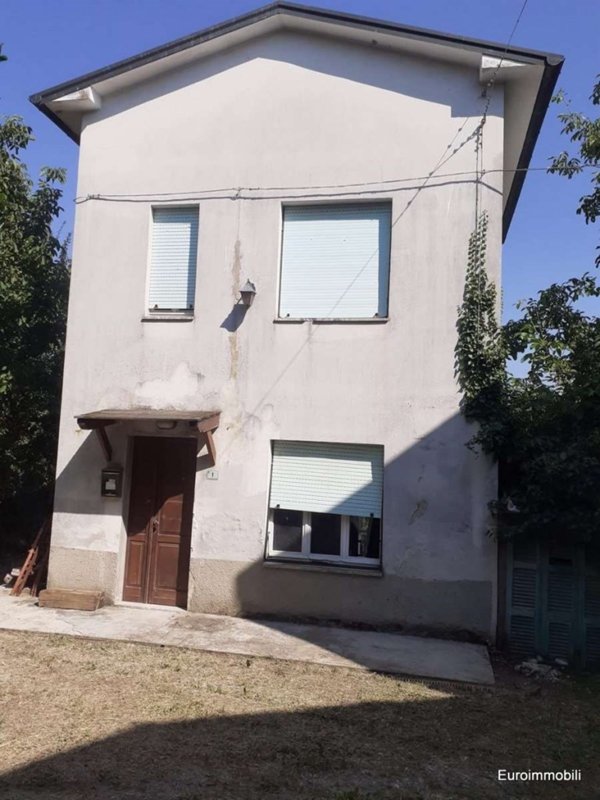 appartamento in vendita a Neviano degli Arduini in zona Paderna