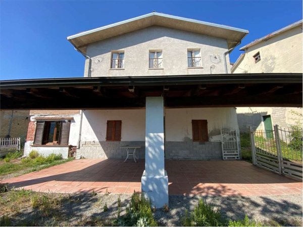 casa indipendente in vendita a Neviano degli Arduini in zona Cedogno