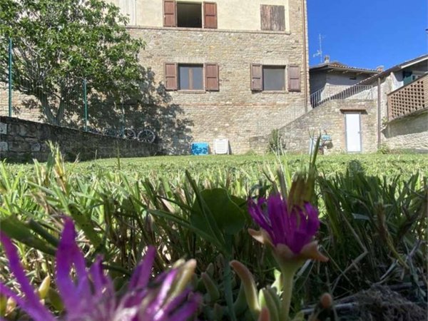 casa semindipendente in vendita a Neviano degli Arduini in zona Lupazzano