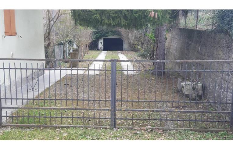 casa indipendente in vendita a Neviano degli Arduini in zona Ceretolo