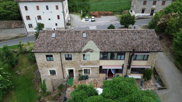 casa indipendente in vendita a Neviano degli Arduini in zona Sasso