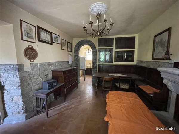 casa indipendente in vendita a Neviano degli Arduini
