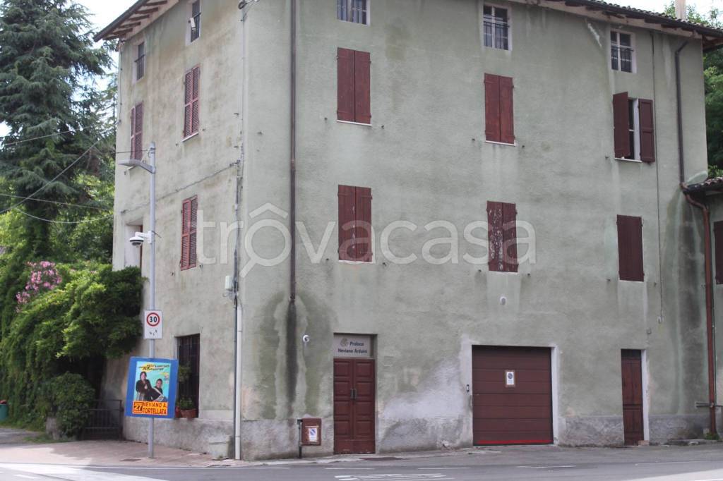 casa indipendente in vendita a Neviano degli Arduini in zona Piazza