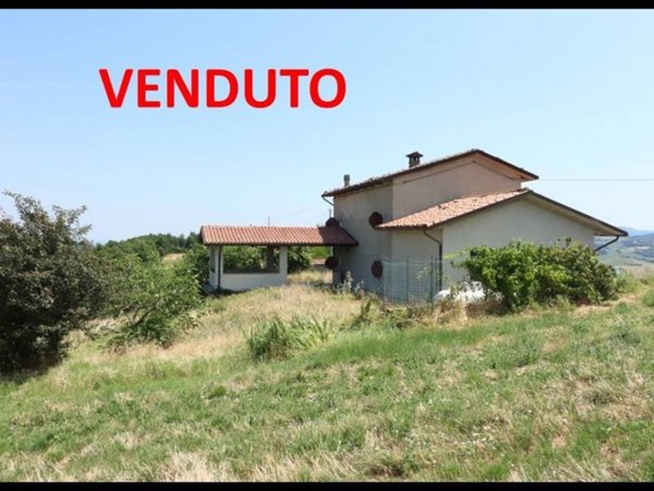 casa indipendente in vendita a Neviano degli Arduini in zona Piazza