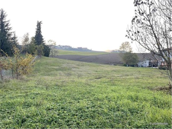 terreno edificabile in vendita a Neviano degli Arduini