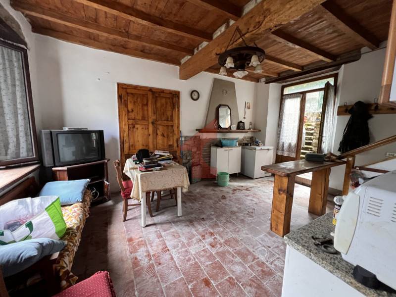 casa indipendente in vendita a Neviano degli Arduini in zona Campora