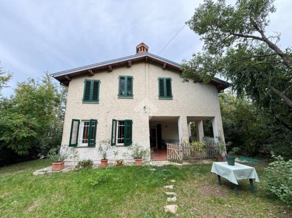 casa indipendente in vendita a Neviano degli Arduini in zona Bazzano